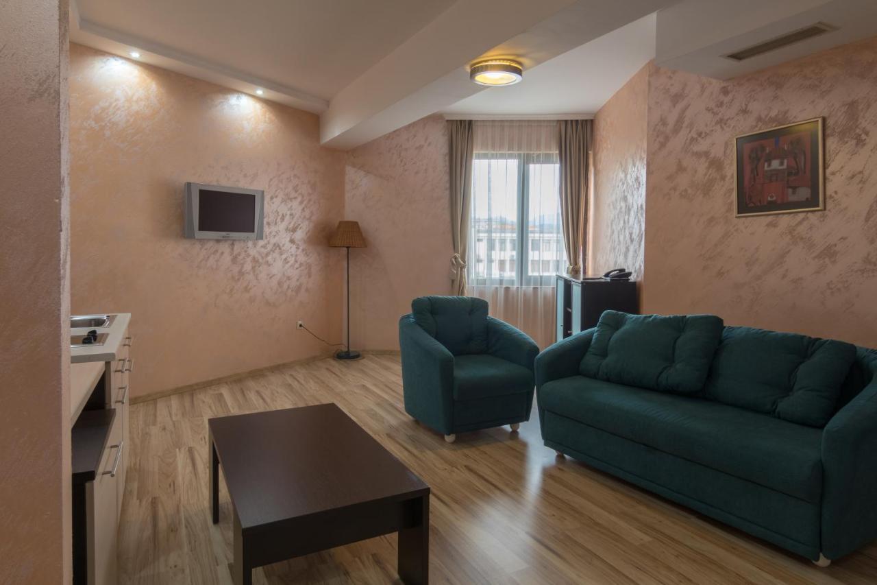 Hotel Kardjali Kŭrdzhali Eksteriør bilde